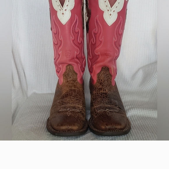 🌟SEE NEW LISTING!🌟🎀Barbie Pink 🌟 Vintage Cowgirl🎀💗Ariat Women's 🌟 - Picture 5 of 12